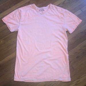 Buckle Black Solid V-Neck Tee